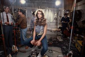 Brooke Shield Xxx Porn Captions - In a New Documentary, Brooke Shields Looks Backâ€”And Starts Over | Vogue