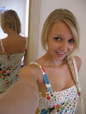 Blonde Porn Self - Blonde Nude Selfie Porn Pics - PornPics.com