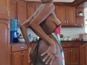hot ebony kitchen - Cooking Slut - Hot Ebony Cook And Fuck In the Kitchen Extreme Squirt On the  Table | free xxx mobile videos - 16honeys.com