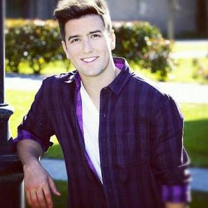 Big Time Rush Porn Captions - GAH. LOGIE. Logan HendersonBig Time Rush