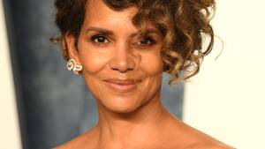 celebrity upskirt halle berry - Halle Berry, 56, stuns in white bikini and dress in mesmerizing beach photo  with rarely-seen children | HELLO!