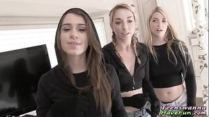 Amateur Teen Lesbian - Amateur teen lesbians - XVIDEOS.COM