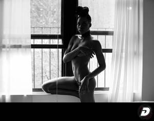 beautiful light ebony girls nude - New York Black & White Photographer