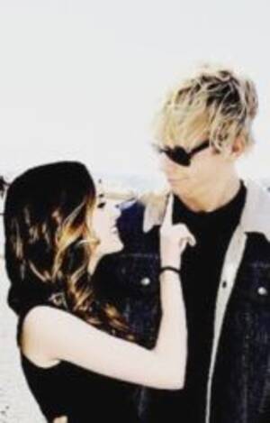 Laura Marano Anal Sex - Raura/Auslly - Rossgirl_4life - Wattpad