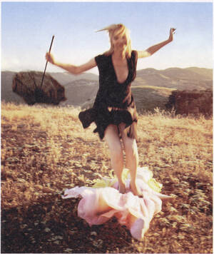 Lisa Kudrow Porn With Captions - New Again: Lisa Kudrow - Interview Magazine