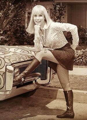 Barbara Eden Fucking - Just A Car Guy: Finally someone knew the reason Barbara Eden was posing  with a Bonneville in 60's hippie paint scheme... I Dream of Jeannie S-04  EP-12 Jeannie, My Guru