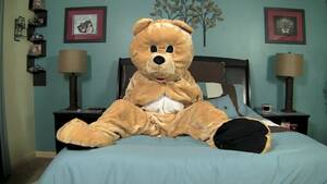 Bear Costume Porn - GOLDIE BLAIR - BEARSKIN FUN - ManyVids