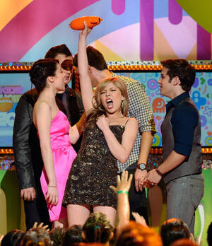 Jennette Mccurdy And Selena Gomez Porn - 8 'iCarly' Secrets You Didn't Know, According To Jennette McCurdy |  HuffPost Entertainment