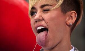 Miley Cyrus Cei Porn - Miley Cyrus: ofertÄƒ de un milion de dolari pentru un film porno |  adevarul.ro