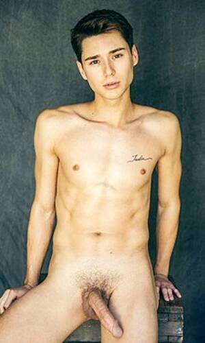 Leo Porn - Leo Grand Pornstar Profile - PornZog Free Porn Clips