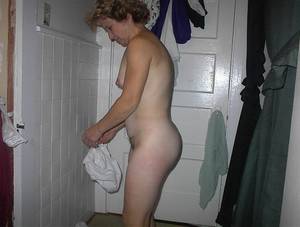 Granny Strip Porn - Old granny strip herself