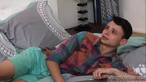 Boy First Time Dad Porn - Amateur boy older man gay first time How To Fuck Your StepDad Little -  XVIDEOS.COM