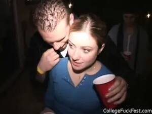 college party blowjo - Free College Party Blowjob Porn | PornKai.com
