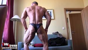 German Bodybuilder Porn - Ripped and Handsome German Bodybuilder Showing Off - ThisVid.com