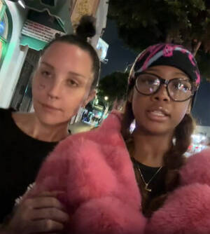 Amanda Bynes Sex Tape - Amanda Bynes seen on video days before being placed on psychiatric hold