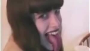 Girl With Long Tongue Porn - long tongue' Search - XNXX.COM