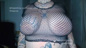 bbw webcam tits - WEBCAM BUSTY BBW PLAYING WITH HER HUGE NATURAL TATTOOED TITS / PORN IN  SPANISH - Pornhub.com