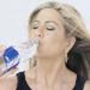 Jennifer Aniston Sex Tape Porn - SheWiredï¿½s Shot of the Day: Jennifer Anistonï¿½s Sex Tape Goes Viral, Video