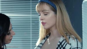 Lesbian Headband Porn - Lesbian teen lick boss pussy - XVIDEOS.COM