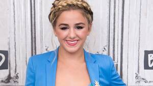 Chloe From Dance Moms - Chloe Lukasiak Update: Details on the Dance Moms Star's Impressive Life