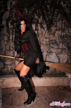 horny witch - Horny witch doing herself with her favourite broomhandle Porn Pictures, XXX  Photos, Sex Images #3443943 - PICTOA