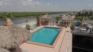 naked beach show - ROOFTOP RESORT - Prices & Specialty Resort Reviews (Hollywood, FL)