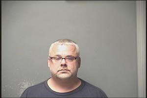 New Bern Porn - Man faces child porn charges