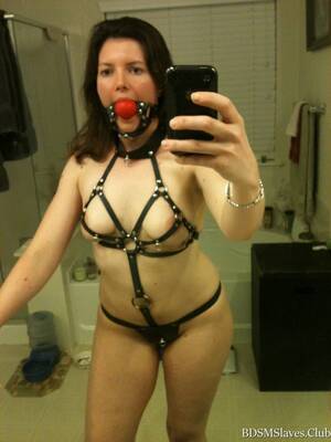 Ball Gag Amateur - Submissive Woman With Ball Gag In Her Mouth Selfie | MOTHERLESS.COM â„¢