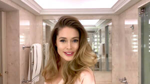 Doutzen Kroes Having Sex - Watch Supermodel Doutzen Kroes Shares Her Guide to Age-Defying Glow |  Beauty Secrets | Vogue
