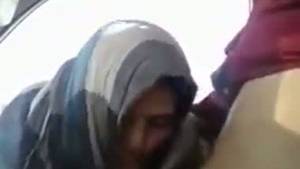 fat hijab nude - Desi hijab bhabhi outdoor porn sex with devar