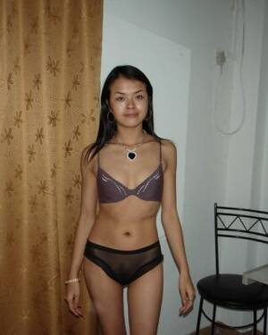 naked asians giving handjobs - A cute Asian honey gets naked and gives a handjob Porn Pictures, XXX  Photos, Sex Images #2880648 - PICTOA