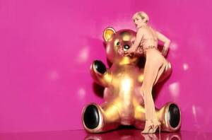 Miley Cyrus Pantyhose Porn - Miley Cyrus goes topless with teddy bears as the new face of Golden Lady  tights | Metro News