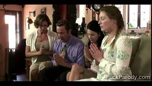 Christian Milf Porn - Religious MILF and her hot young daughters pray for a big fat  2014-4min-render-8 - XVIDEOS.COM