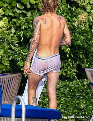 fat justin bieber nude ass - OMG, his butt UHGAIN: Justin Bieber is back to running around pools wet and  showing off his backside - OMG.BLOG