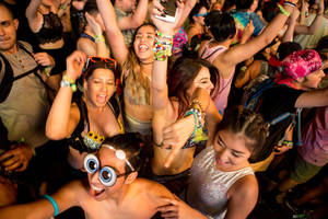 edc big tits - Fans cheer for artist Marshmello performing during the third night of  Electric Daisy Carnival at Las