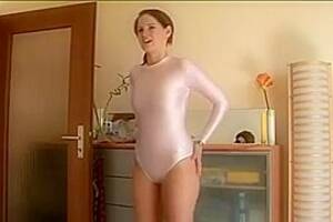 Girls Leotard Porn - SEXY girl on leotard and cameltoe hot, full Big Clit xxx video (Apr 18,  2016)