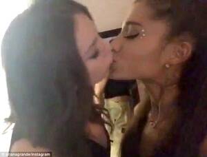 Ariana Grande Victoria Justice Lesbian - Ariana Grande kisses Victorious co-star Elizabeth Gillies on lips | Ariana  grande kiss, Ariana grande, Elizabeth gillies