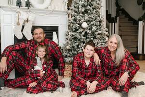 Dove Cameron Hardcore Porn - 10th annual holiday gift guide | Mommy Gearest