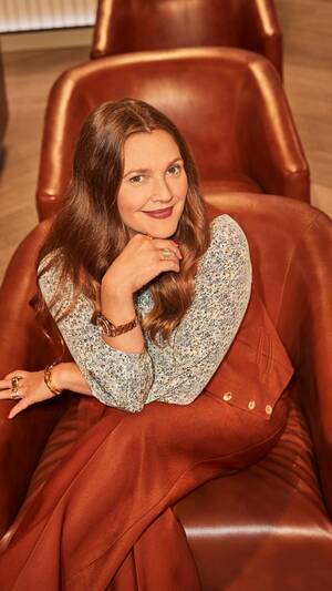 Drew Barrymore Oral Sex - Drew Barrymore Apologizes to Writers, but Will Resume Her Show Anyway |  Vanity Fair