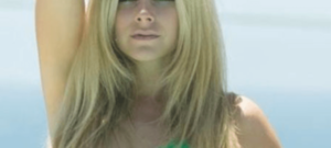 Avril Lavigne Porn Fuck - If You Were Not A Fan Of Avril Lavigne You Sure As Hell Will Be Now! -  Crier Media