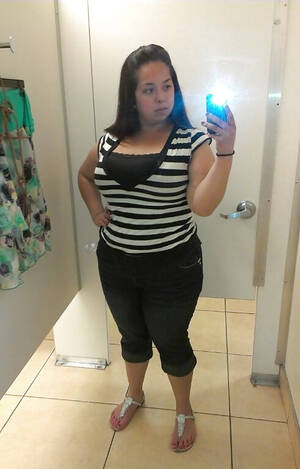 fat naked latina selfie - Big Juggs Latina Selfies (13 pictures) - Shooshtime