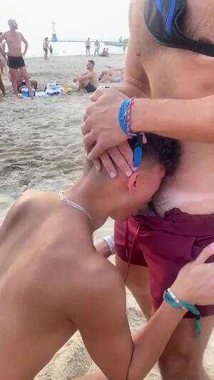 beach blowjob - Beach blowjob - video 4 - ThisVid.com