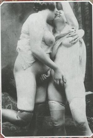 1940s Vintage Lesbian Erotica - robotromis Â· Vintage LesbianFriendshipEroticaPornRomanticDollsRetroNude  PhotographyBlog