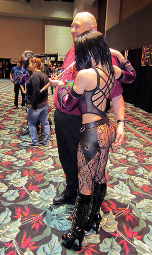 Mileena Porn - Just taking a photo with Mileena... Porn Pic - EPORNER