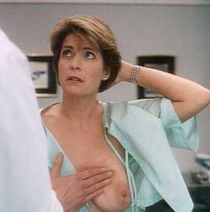 Meredith Grey Pussy - Celebrity Nude Century: 10 Rare Nudes #4 (Meredith Baxter, Teri Garr,  Taylor Swift...)