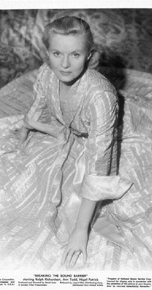 Ann Todd Amateur Porn - Hustler centerfold 1970 Plump blond chubby. About Ann's Facial Fetish