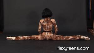 ebony gymnasts nude - Professional black-haired Gymnast Rina - XVIDEOS.COM