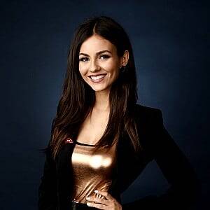 New 20.17 Victoria Justice Porn - Victoria Justice - Free pics, galleries & more at Babepedia