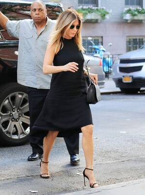 3d Celeb Jennifer Aniston - Jennifer Aniston Sexy Shoes | POPSUGAR Fashion UK