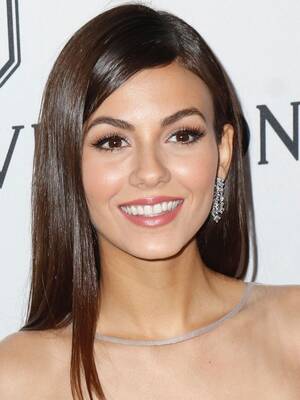 Hot Victoria Justice Porn Moving - Victoria Justice | Rotten Tomatoes